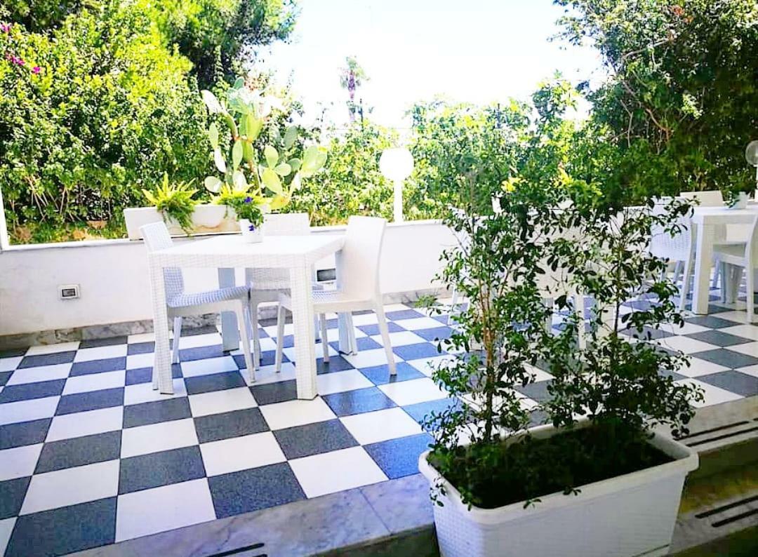 Hotel Casa Lu Salentu Torre Lapillo Exterior foto